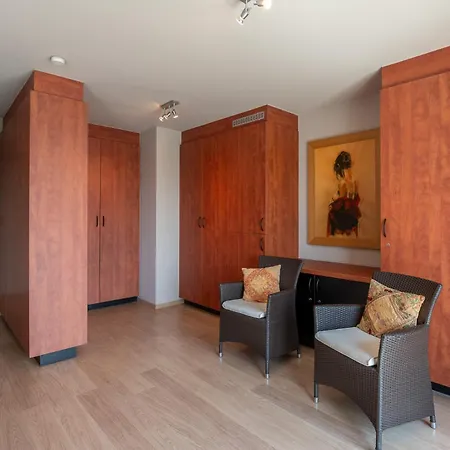 Marina View Apartment, 3 Bdr, With Terrace And Parking *