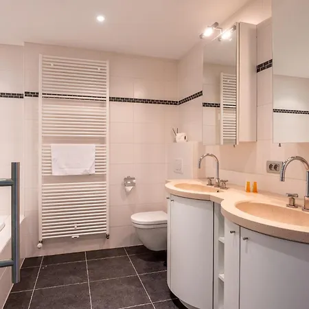 Apartamento Marina View Apartment, 3 Bdr, With Terrace And Parking