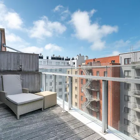 Marina View Apartment, 3 Bdr, With Terrace And Parking *