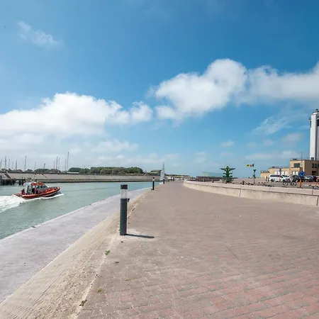 Marina View Apartment, 3 Bdr, With Terrace And Parking